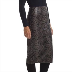 Commando faux leather animal midi skirt in gray snake